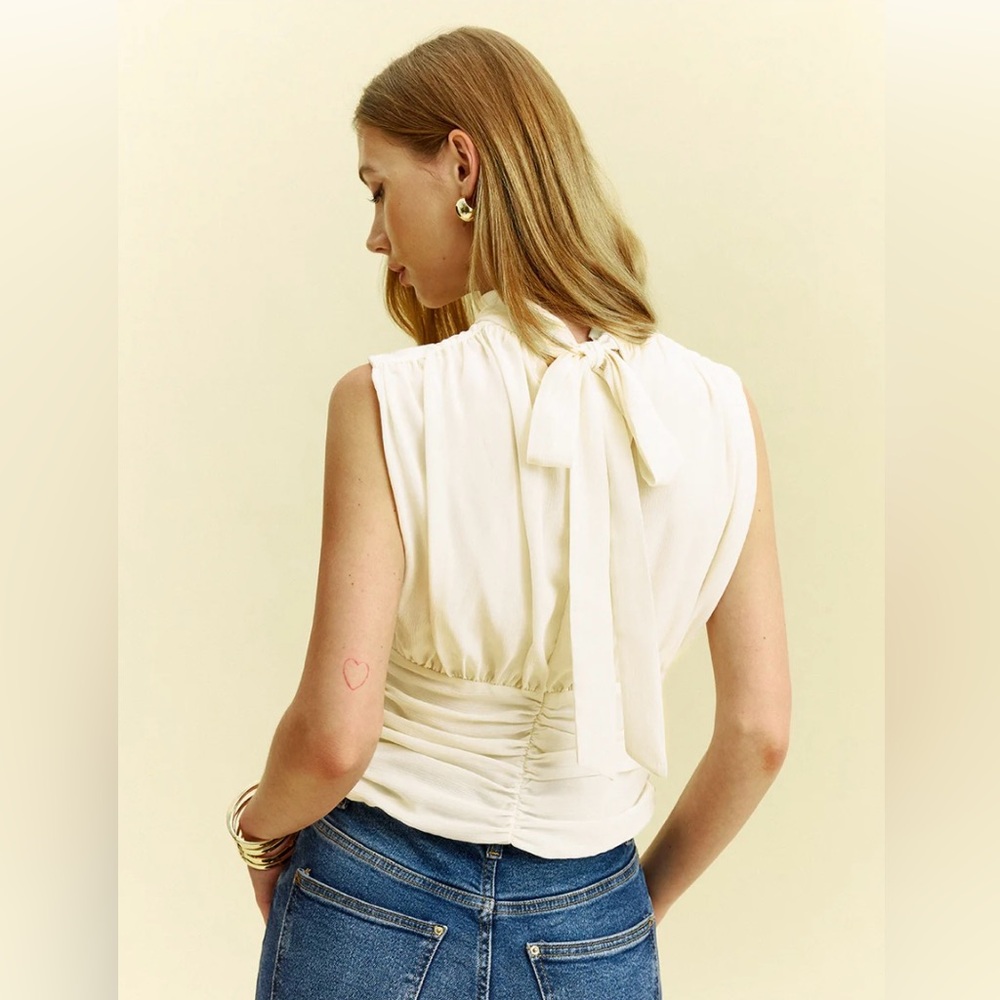 NWT Ivory Pleated Blouse - Picture 3 of 9